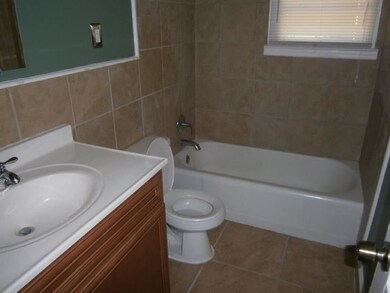 504/506 Elm St, Jacksonville, NC 28540 - photo 3