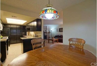 942 N Redding Way unit B, Upland, CA 91786 - photo 7