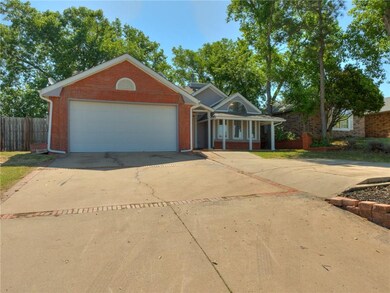 920 N Blackwelder Ave, Edmond, OK 73034 - photo 2