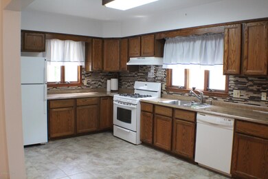 1613 E Gibson St, Scranton, PA 18510 - photo 6