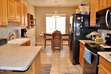 Kitchen/dining