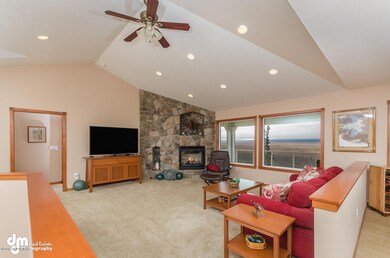 3420 W Secluded Meadows Loop-large-021-L
