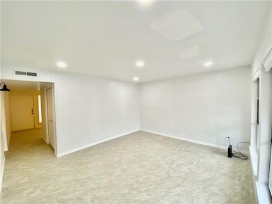 6910 Hart Ln unit 403, Austin, TX 78731 - photo 2