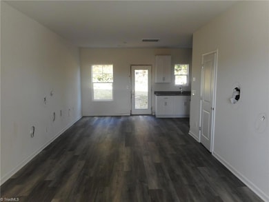 507 E Grimes Ave, High Point, NC 27260 - photo 4