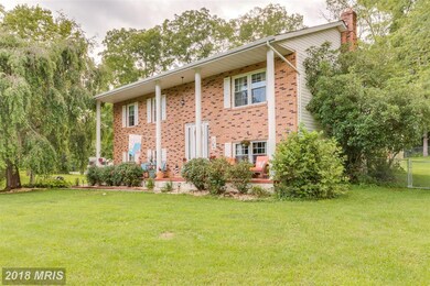 279 Chenoweth Dr, Bunker Hill, WV 25413 - photo 4