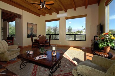Large Family Room w/Great Veiws #2