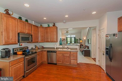 209 Teapot Ct, Reisterstown, MD 21136 - photo 3