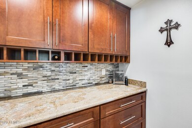 819 E Divot Dr, Tempe, AZ 85283 - photo 5