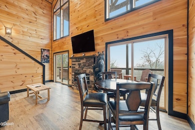 1110 Laddie Buck Ln, Gatlinburg, TN 37738 - photo 7