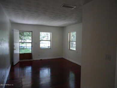 6369 Cherry Laurel Dr, Jacksonville, FL 32210 - photo 4