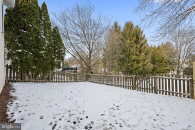 355 Shelbourne Ln, Phoenixville, PA 19460 - photo 6