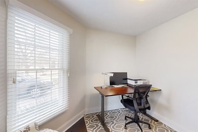 2822 Chesapeake Ln, Bloomington, IL 61704 - photo 5