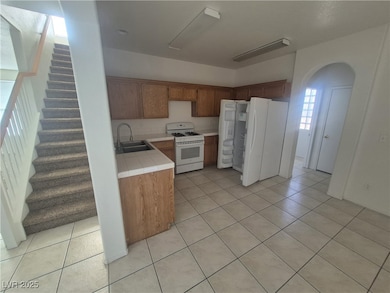 2712 Wooly Rose Ave, Las Vegas, NV 89106 - photo 3