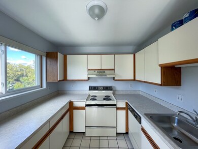 35 Webster St unit 301, Boston, MA 02128 - photo 4