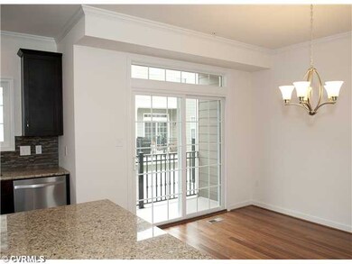 Breakfast Nook - Picture taken from similar floor 