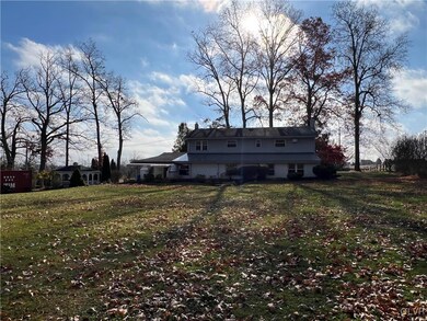 581 Getz Rd, Pen Argyl, PA 18072 - photo 2