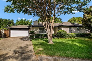 6828 Ravendale Ln, Dallas, TX 75214 - photo 2