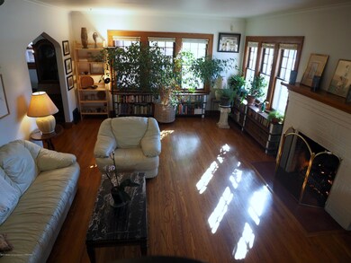 1612 W Shiawassee St, Lansing, MI 48915 - photo 5