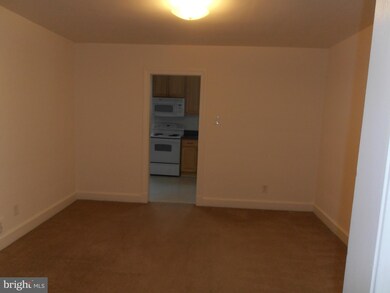 5210 Brinkley Rd unit A, Temple Hills, MD 20748 - photo 4