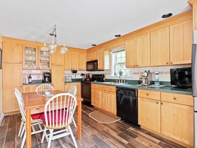 26 Elda Rd, Framingham, MA 01701 - photo 5