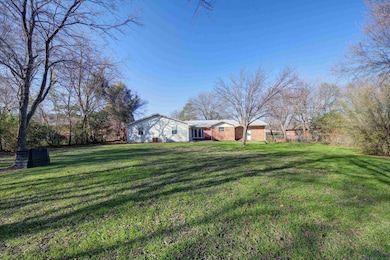 910 Stanley St unit 5, Denton, TX 76201 - photo 3