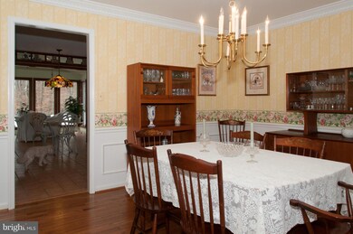 9035 Swift Creek Rd, Fairfax Station, VA 22039 - photo 5