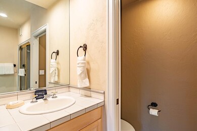 57050 Peppermill Cir unit 27-B, Sunriver, OR 97707 - photo 7