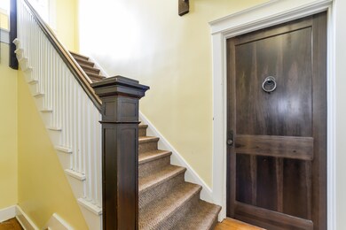 005-Foyer-3708683-large