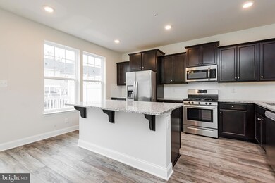 15217 Richard Bowie Ln, Upper Marlboro, MD 20774 - photo 7