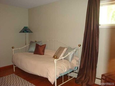 1377 Moll St, North Tonawanda, NY 14120 - photo 7