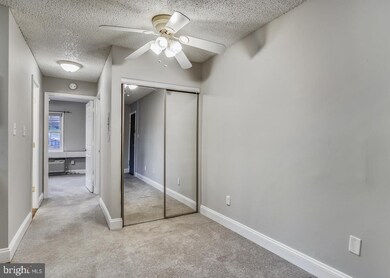 2305 Farrington Ave unit 303, Alexandria, VA 22303 - photo 6