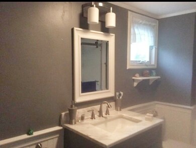 19 Kingwood St, Wareham, MA 02571 - photo 4