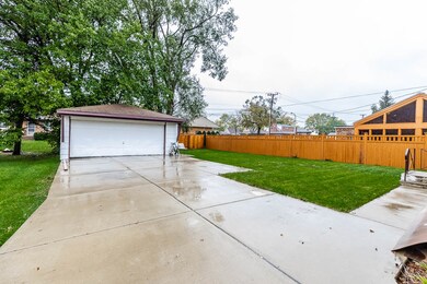 2104 Manchester Ave, Westchester, IL 60154 - photo 5