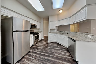 8638 Plum Lake Dr, Houston, TX 77095 - photo 4