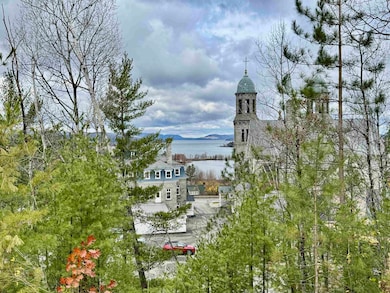 122 Raymond Ave, Newport, VT 05855 - photo 3