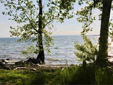 1327 Samson Dr, Saint Albans, VT 05478 - photo 4