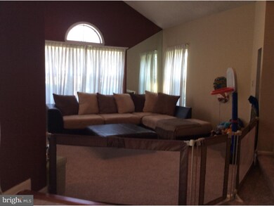 4 Fox Run Dr, Mount Laurel, NJ 08054 - photo 3