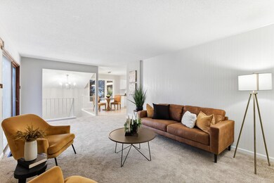 144 Avignon Ct unit 13, Woodbury, MN 55125 - photo 4