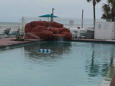 Heated pool