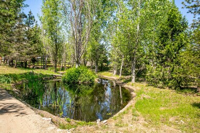 9394 Blackwell Rd, Central Point, OR 97502 - photo 4