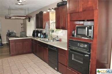 1010 S 29th St, Copperas Cove, TX 76522 - photo 6