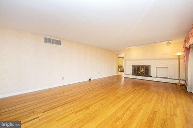 630 Mansion Ave, Audubon, NJ 08106 - photo 6