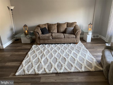 2866 Tremont St, Philadelphia, PA 19136 - photo 3