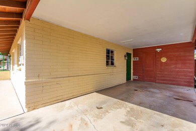 2213 N 28th Place, Phoenix, AZ 85008 - photo 5
