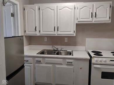 316 E Franklin St unit 2, Shelbyville, IN 46176 - photo 6