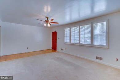 4206 21st Ave, Temple Hills, MD 20748 - photo 4