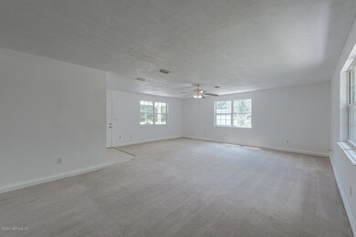 54038 Charles St_32011-7