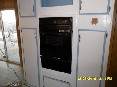 13882 Tam o Shanter Dr, Victorville, CA 92395 - photo 6