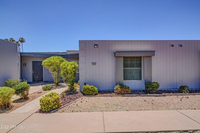 10546 W Palmeras Dr, Sun City, AZ 85373 - photo 4