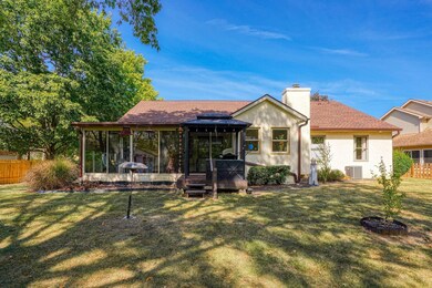 231 E Hocking St (9)